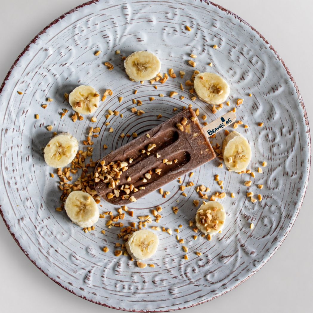 Paleta artesanal cremosa de chocobanano