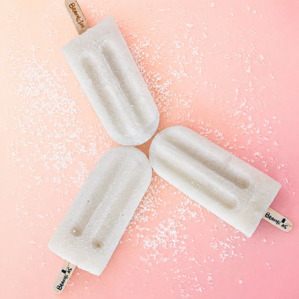 Paleta artesanal cremosa de coco